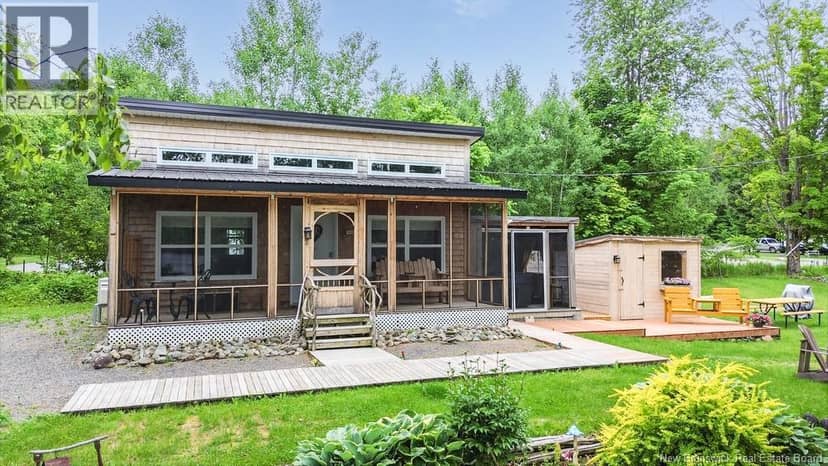 31 Hawkshaw Road — photo 37 of 40
