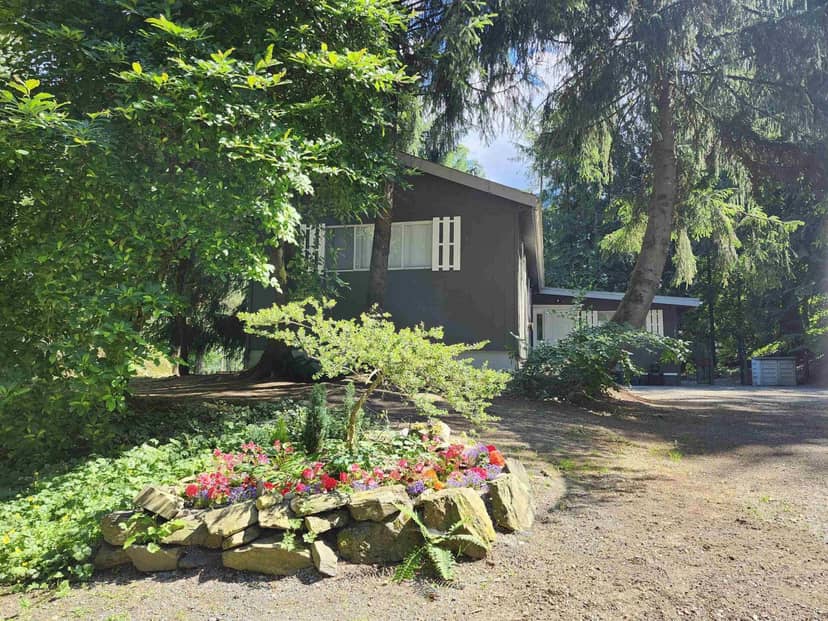 10821 N POPKUM ROAD, Popkum, Rosedale