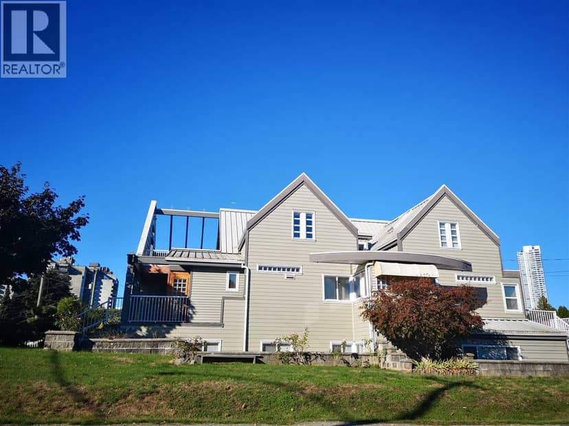 6990 WILLINGDON AVENUE, Burnaby