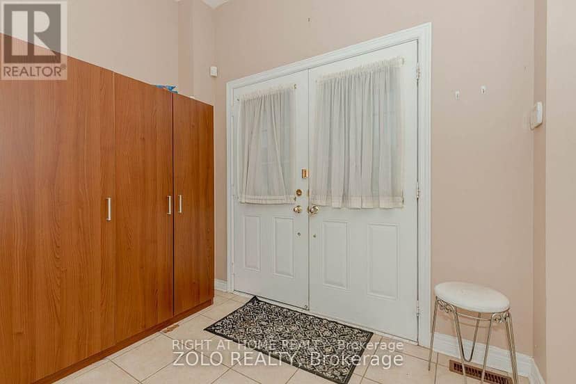 30 Tatra Crescent — photo 3 of 29