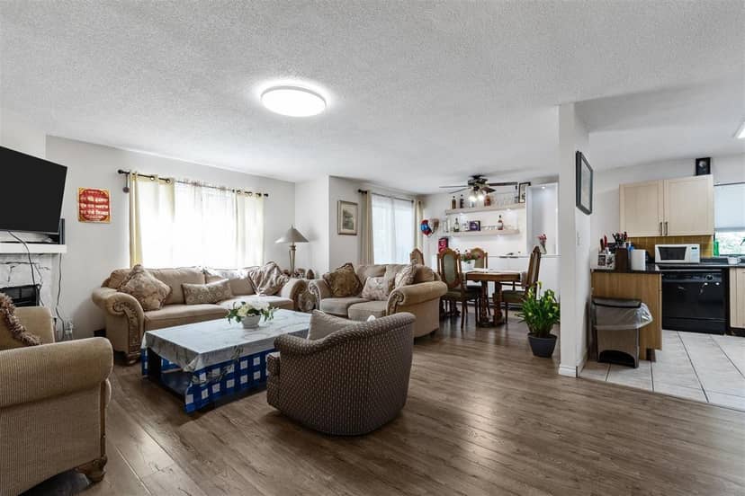 202 7064 133B STREET, Surrey, photo 2