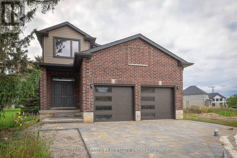 3465 Oriole Circle E — photo 1 of 26