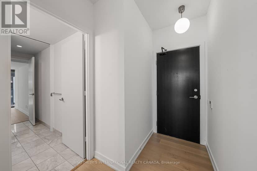 1611 - 33 Charles Street E — photo 24 of 40