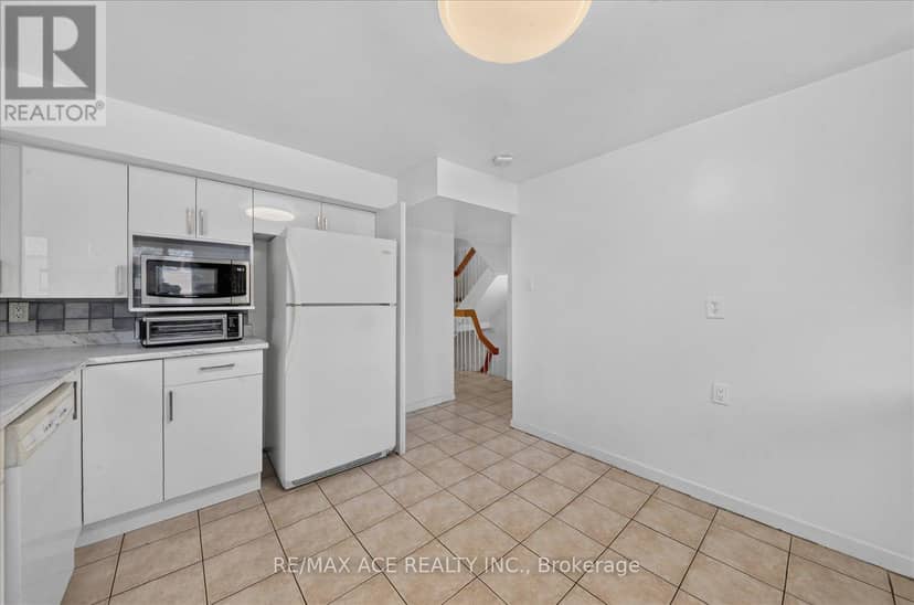 65 Cricklewood Crescent — photo 10 of 40