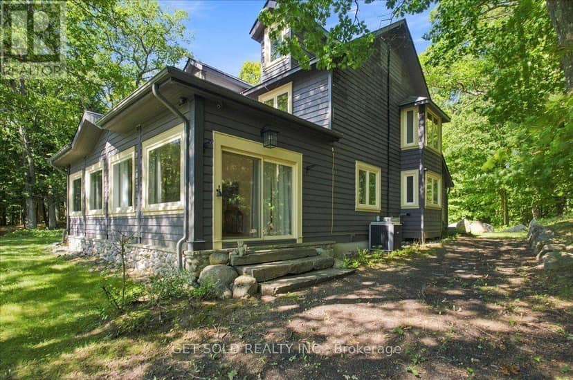 118 W Unit 2 - 2045 Muskoka Road — photo 3 of 40