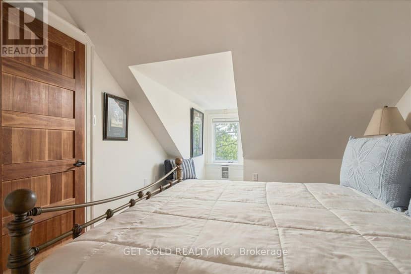 118 W Unit 2 - 2045 Muskoka Road — photo 36 of 40