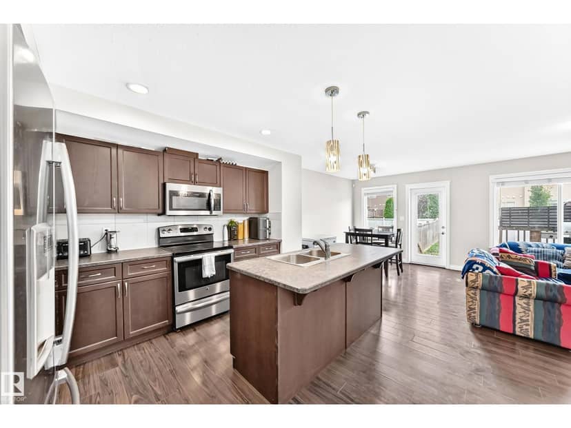 258 Sturtz BN, Leduc, photo 6