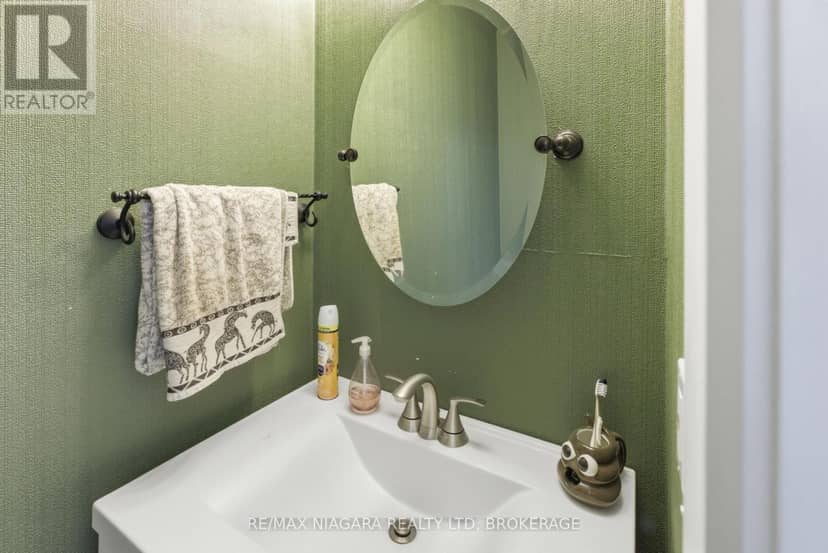 7435 Petrullo Court — photo 15 of 40