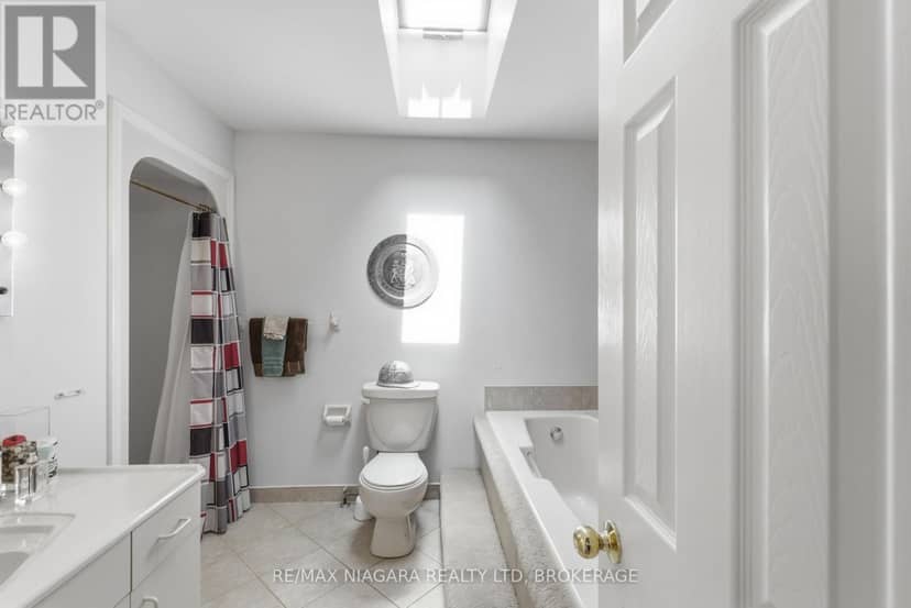 7435 Petrullo Court — photo 23 of 40