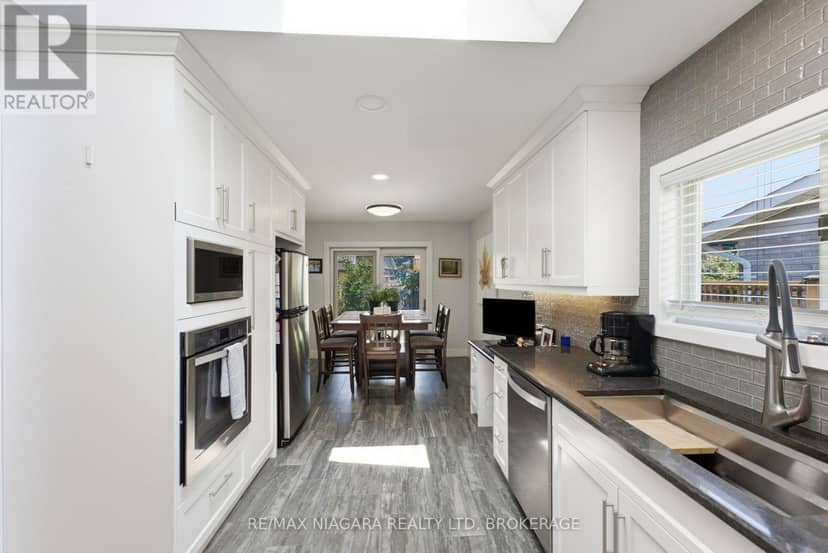 7435 Petrullo Court — photo 9 of 40