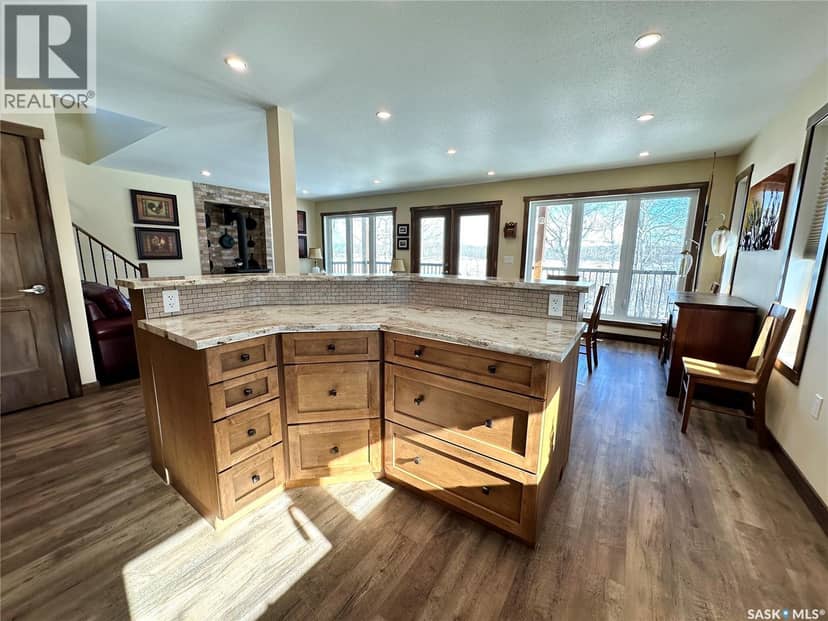 Larson Lake Ranch & Lakefront property — photo 13 of 40