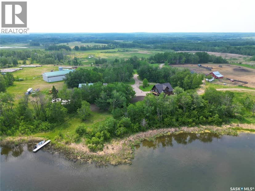 Larson Lake Ranch & Lakefront property — photo 2 of 40