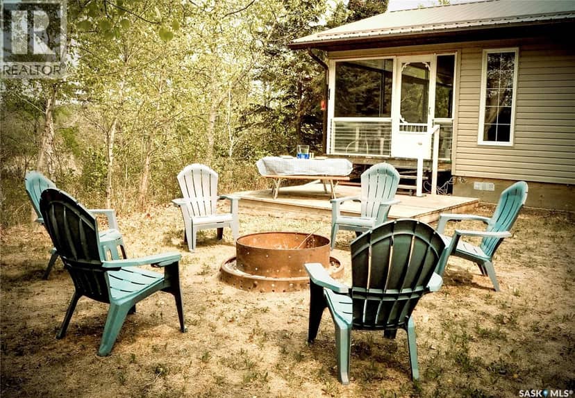 Larson Lake Waterfront Cabins + 3 Quarters of land — photo 13 of 40