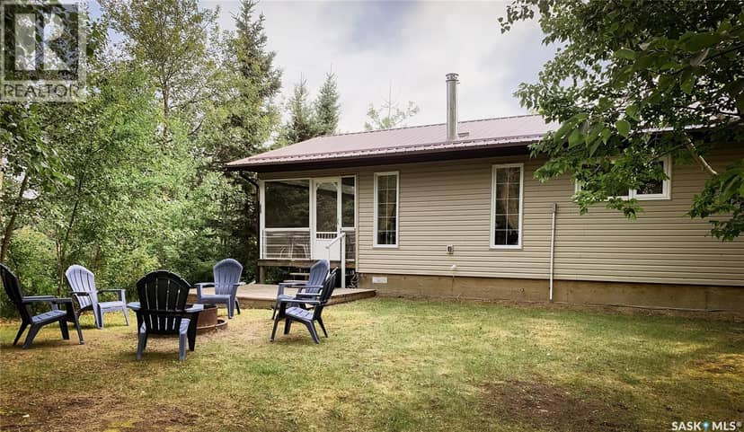 Larson Lake Waterfront Cabins + 3 Quarters of land — photo 14 of 40