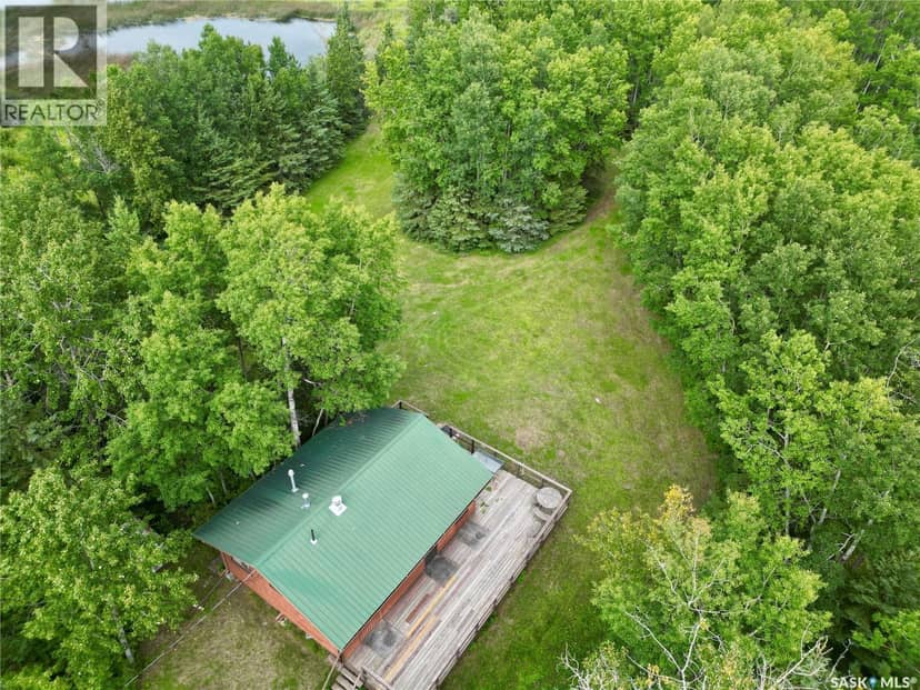 Larson Lake Waterfront Cabins + 3 Quarters of land — photo 19 of 40