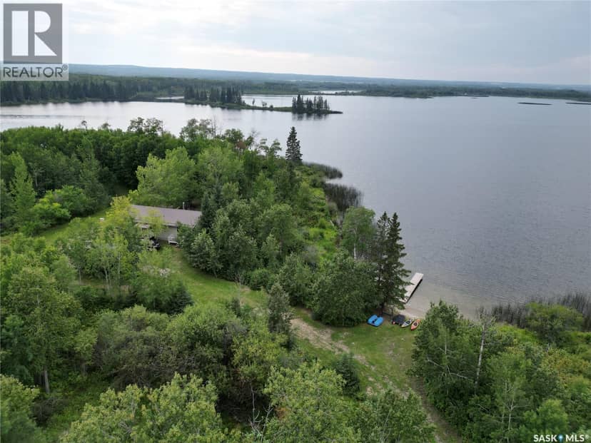 Larson Lake Waterfront Cabins + 3 Quarters of land, Spiritwood Rm No. 496, photo 2