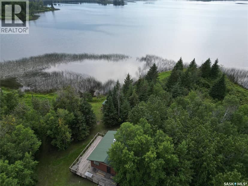 Larson Lake Waterfront Cabins + 3 Quarters of land — photo 21 of 40