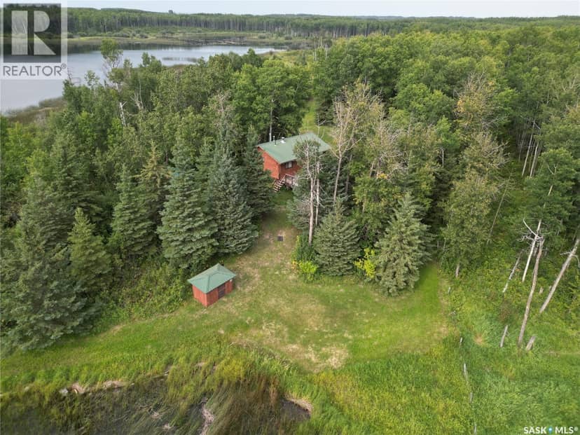 Larson Lake Waterfront Cabins + 3 Quarters of land — photo 22 of 40