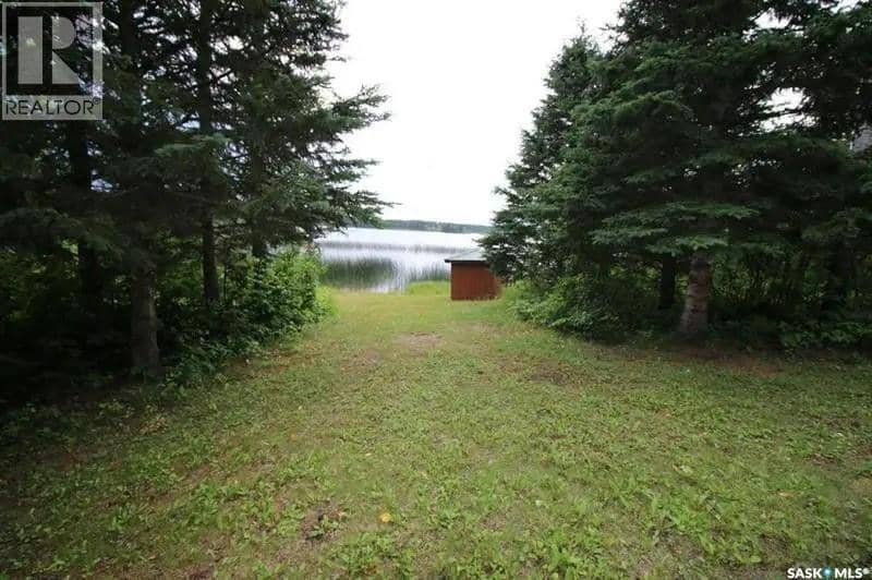 Larson Lake Waterfront Cabins + 3 Quarters of land — photo 23 of 40