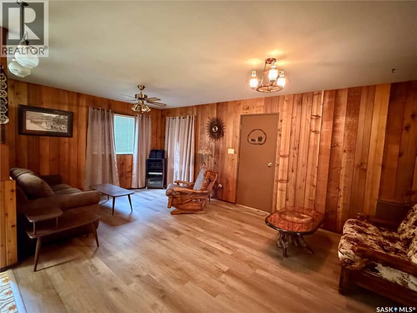Larson Lake Waterfront Cabins + 3 Quarters of land — photo 27 of 40