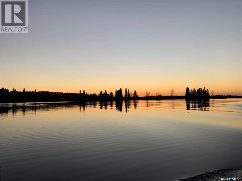 Larson Lake Waterfront Cabins + 3 Quarters of land — photo 32 of 40