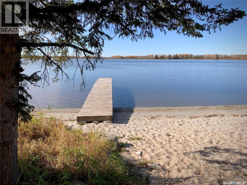 Larson Lake Waterfront Cabins + 3 Quarters of land — photo 33 of 40