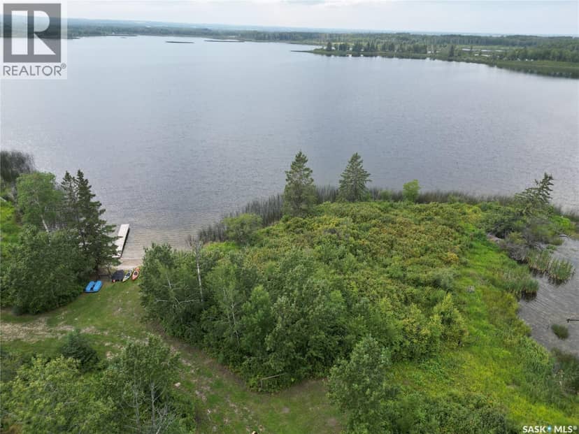 Larson Lake Waterfront Cabins + 3 Quarters of land — photo 37 of 40