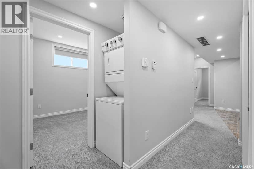 503 8th AVENUE E — photo 37 of 40