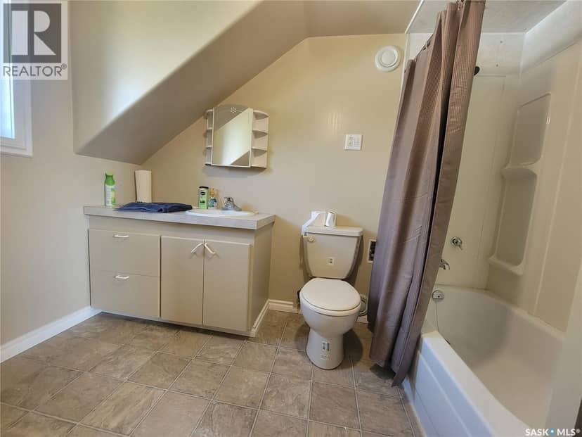 118 2nd STREET W — photo 15 of 23