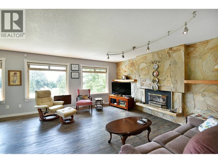 6450 JASPER ROAD, Sechelt