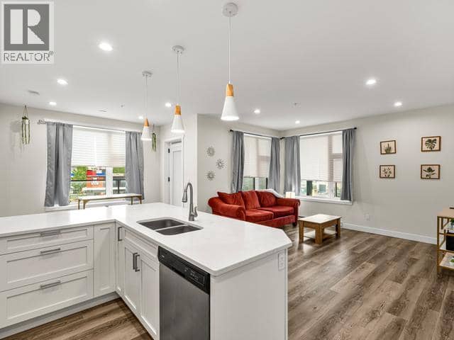 204-2240 2nd Avenue — photo 13 of 26
