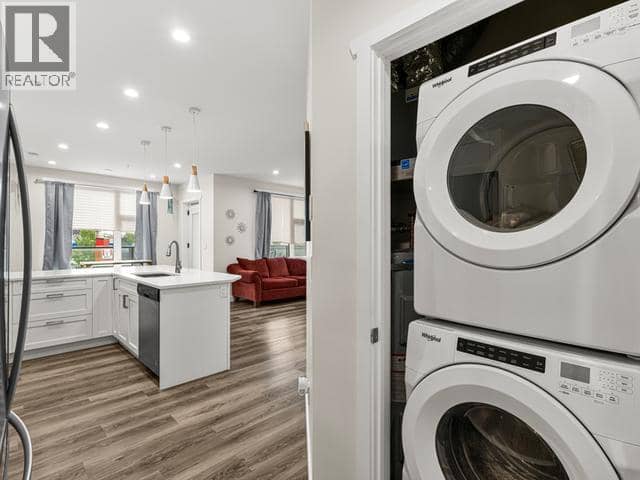 204-2240 2nd Avenue — photo 9 of 26