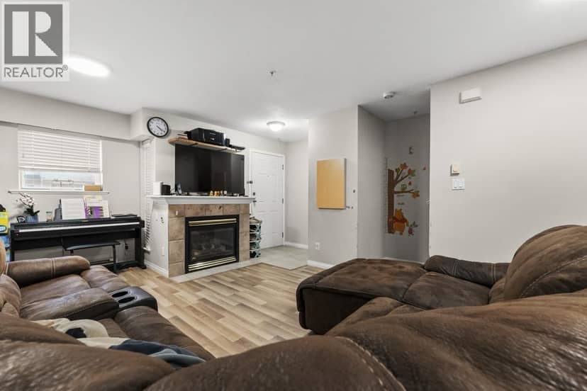 203 5625 SENLAC STREET, Vancouver, photo 3