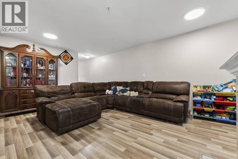 203 5625 SENLAC STREET, Vancouver, photo 5