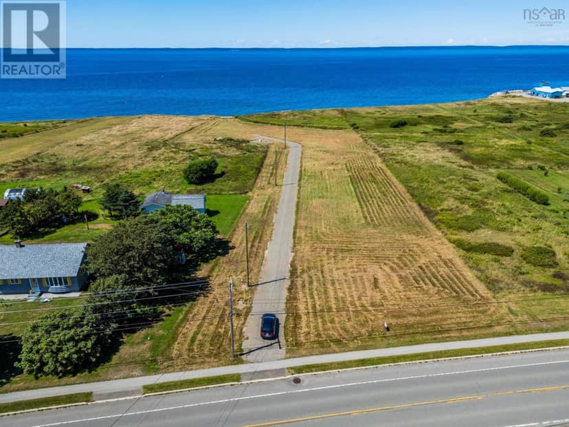 591 Highway 1 — photo 3 of 24