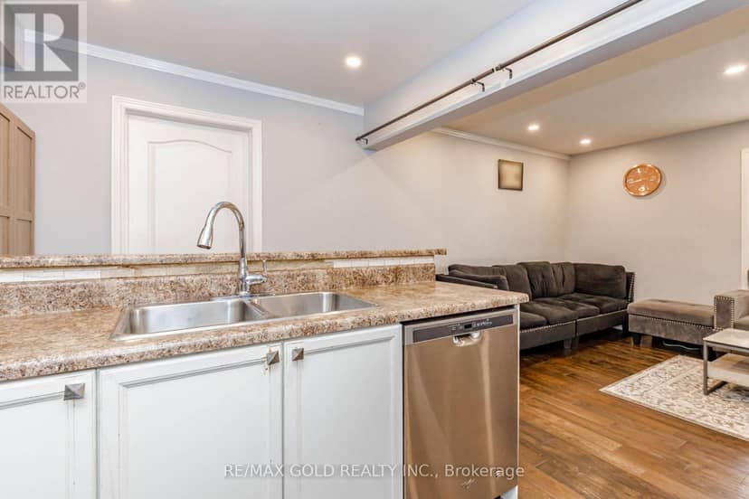 28 Rivermere Court — photo 20 of 40