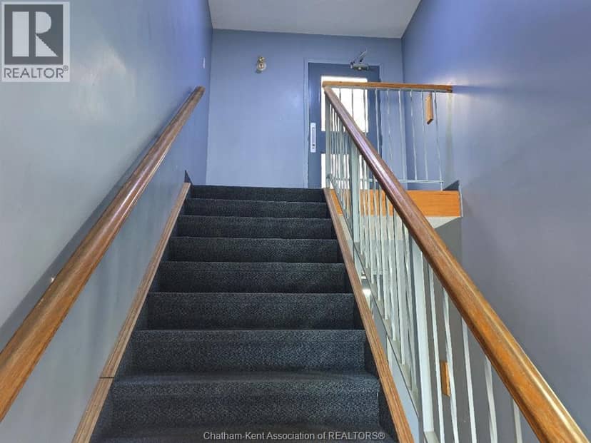 12 Montgomery DRIVE Unit# A207, Wallaceburg, photo 7