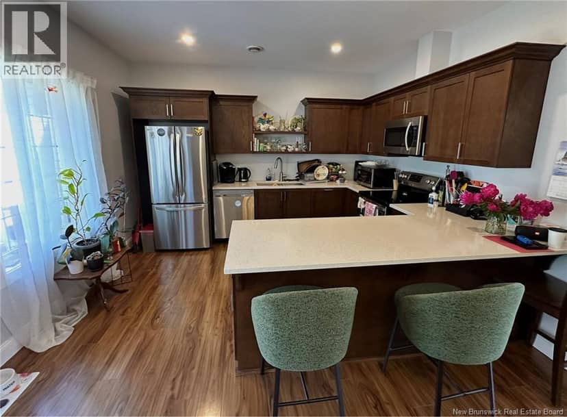 25 Helena Court — photo 5 of 21