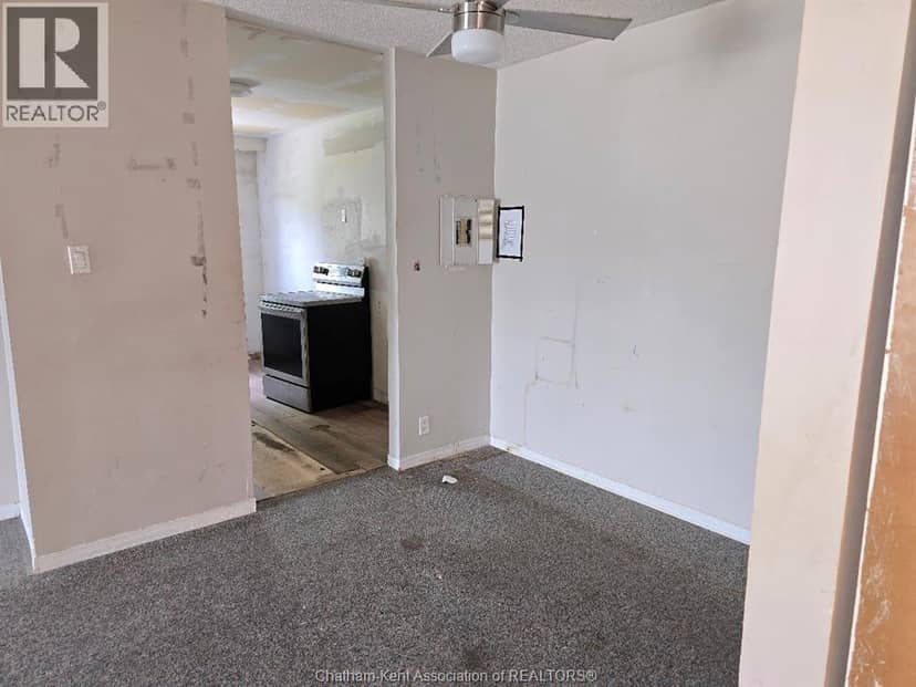 12 Montgomery DRIVE Unit# A207 — photo 31 of 40