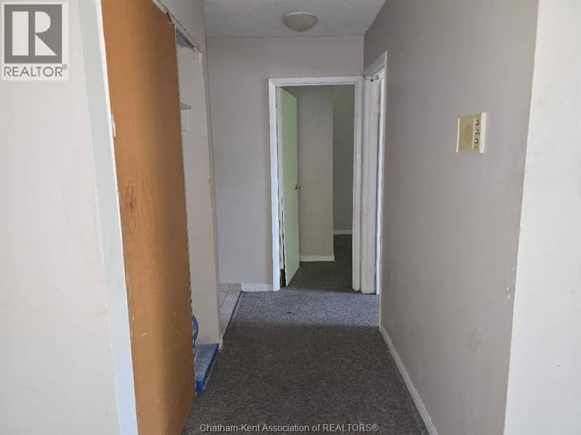 12 Montgomery DRIVE Unit# A207 — photo 37 of 40