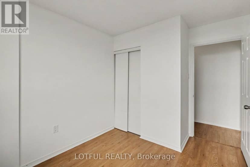 605 - 99 Holland Avenue — photo 28 of 30