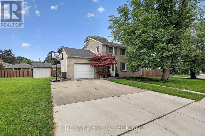 652 Miller Street — photo 2 of 38