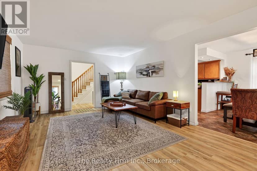 652 Miller Street — photo 9 of 38
