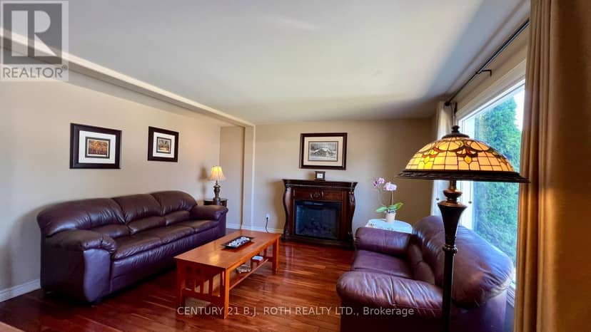 31 Corner Brook Trail — photo 4 of 23