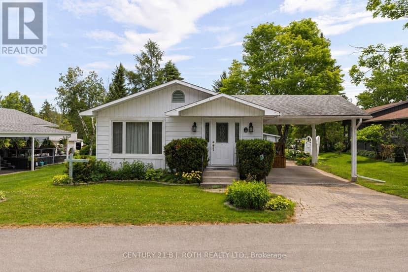 19 Maple Crescent — photo 1 of 25