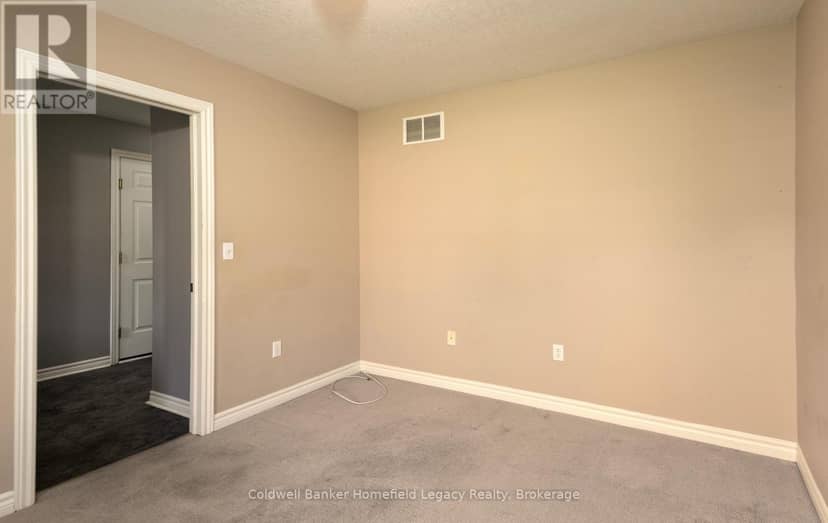 3 - 144 Southvale Road — photo 18 of 40