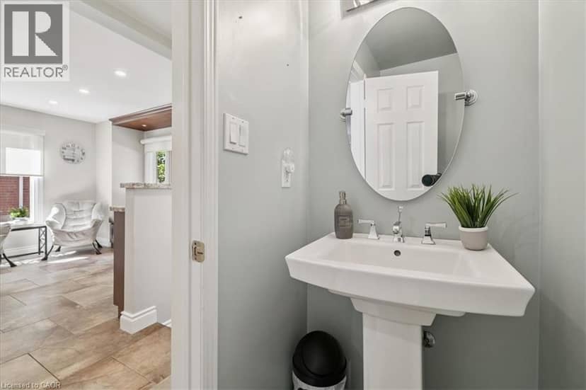 44 SUNVALE Place — photo 7 of 40