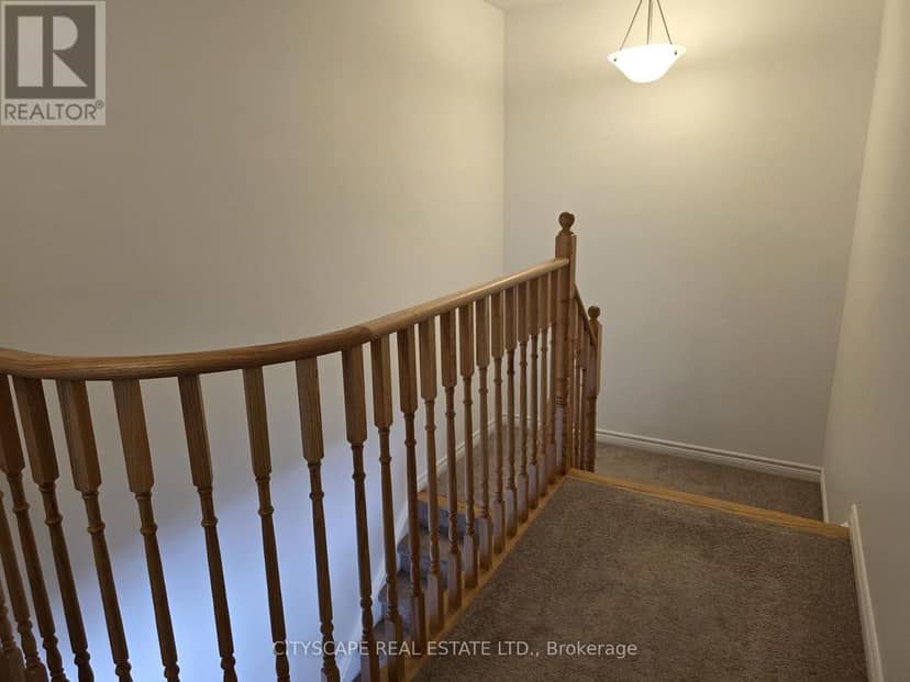 351 Ridley Crescent — photo 18 of 39
