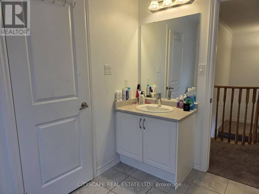 351 Ridley Crescent — photo 32 of 39