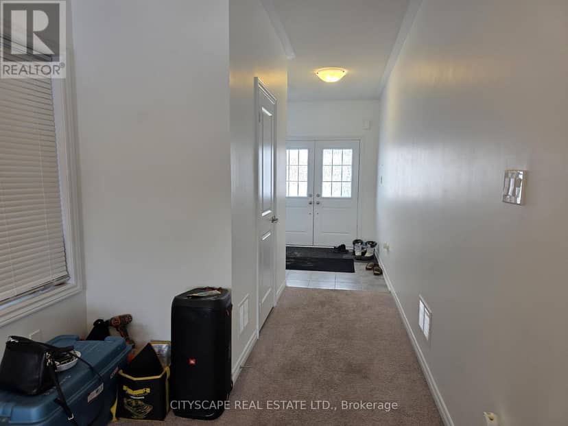 351 Ridley Crescent — photo 7 of 39